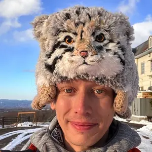 Roman Paulov, Манулизация